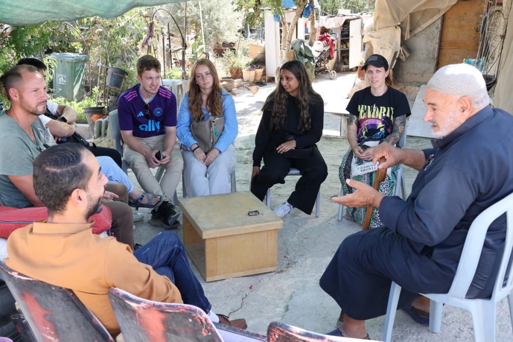 How to Volunteer Abroad with Refugees in Palestine in 2026/2027?