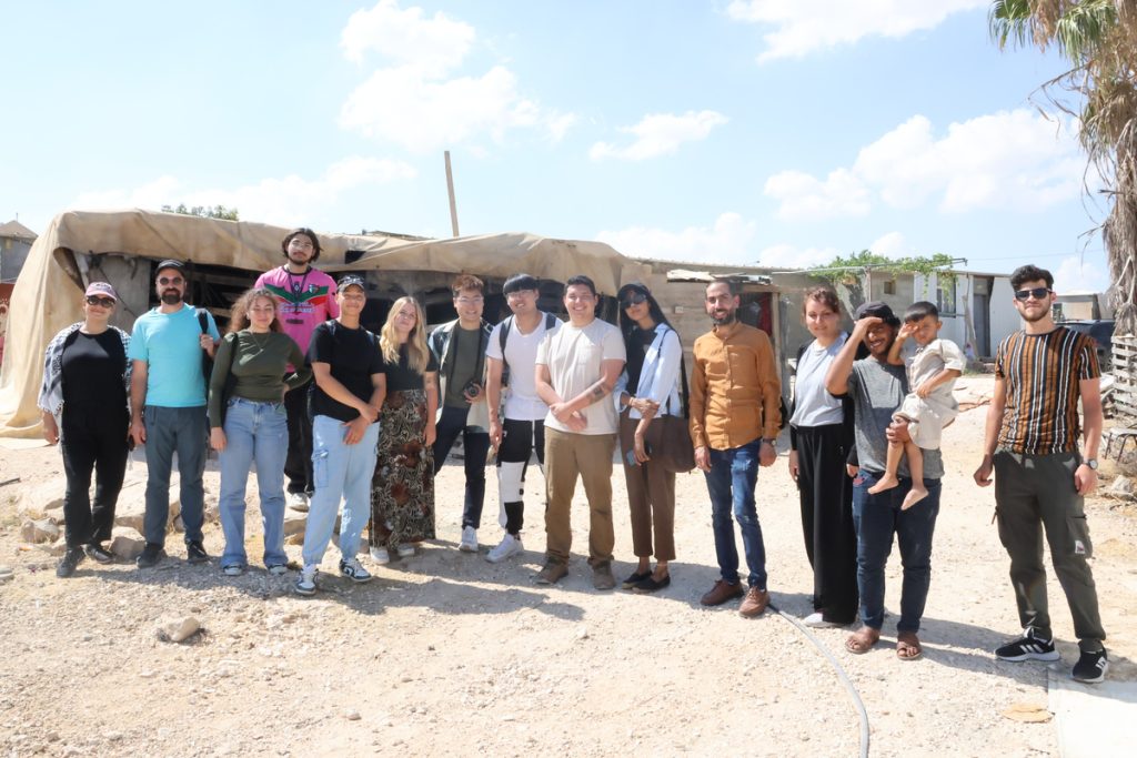 Volunteer in Palestinian Refugee Camps in Hebron